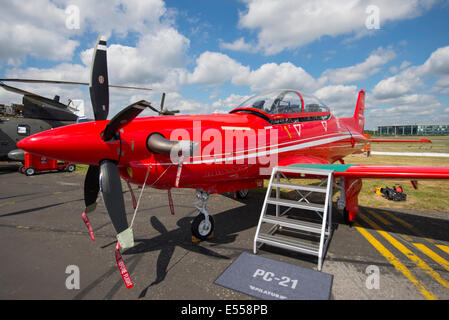 Pilatus PC-21 Entraînement avancé avec un poste de pilotage en tandem, Farnborough International Airshow 2014 Banque D'Images