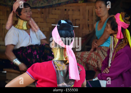 Padaung femme avec col traditionnel, Thaïlande Banque D'Images