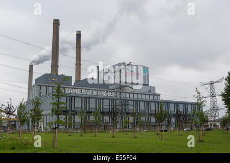 Amercentrale, power plant appartenant à Essent en Geertruidenberg aux Pays-Bas Banque D'Images