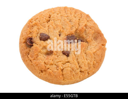 Biscuit aux pépites de chocolat sur fond blanc Banque D'Images