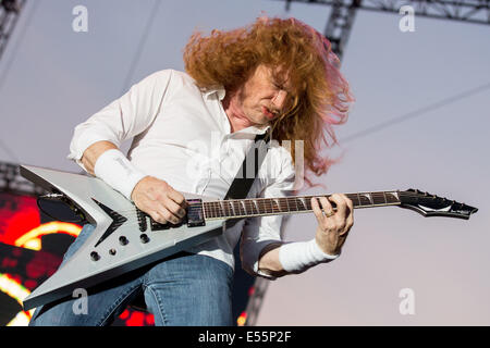 Oshkosh, Wisconsin, USA. 17 juillet, 2014. DAVE MUSTAINE de Megadeth la bande effectue live at the 2014 Rock USA Music Festival à Oshkosh Wisconsin © Daniel DeSlover/ZUMA/Alamy Fil Live News Banque D'Images