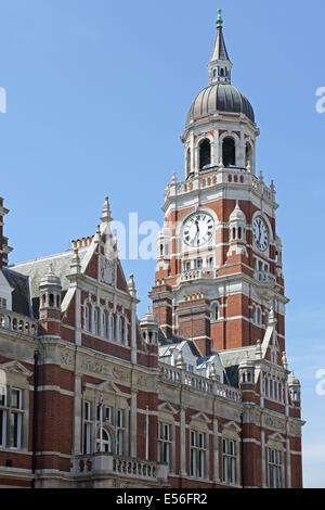 Ancien hôtel de ville de Croydon sur Katherine Street. Datant de 1865 et classé dans la catégorie 2, le bâtiment abrite aujourd'hui l'Office de l'état Banque D'Images