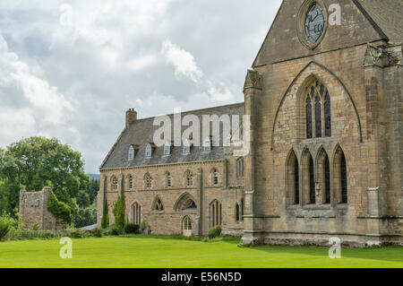 PLUSCARDEN ABBEY AVEC VESTIGES DE L'ANCIEN BÂTIMENT près d'ELGIN MORAY ECOSSE Banque D'Images