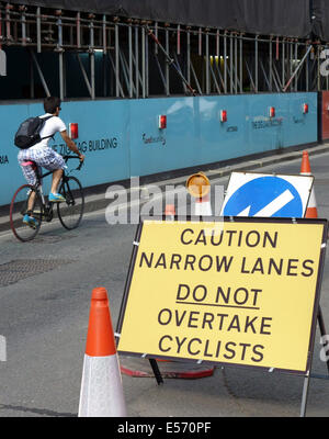 Signe de sécurité à bicyclette pour les conducteurs dans le centre de Londres Banque D'Images