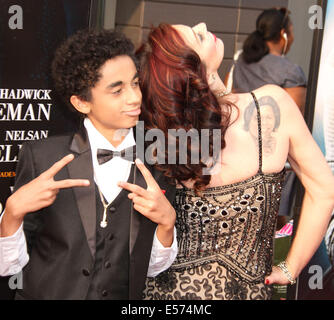21 juillet 2014 - New York, New York, États-Unis - JAMES BROWN II et TOMI RAE BROWN assister à la première de New York sur 'Get Up' qui s'est tenue à l'Apollo Theatre. (Crédit Image : © ZUMA/Kaszerman Nancy fil) Banque D'Images
