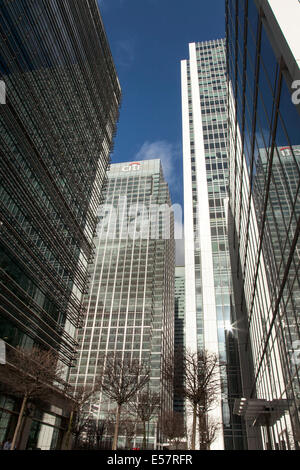 Canary Wharf - London's business district 25 Canada Square, 40, rue Bank, 10 rue de la Banque supérieure Banque D'Images