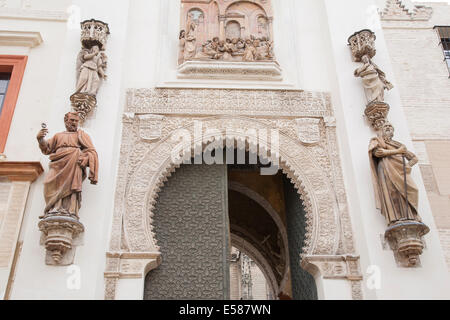 El Perdon Portail d'entrée (16e siècle), la Cathédrale de Séville, Espagne, Europe Banque D'Images