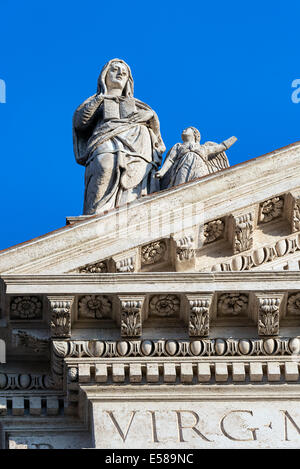 Santa Francesca Romana, précédemment connu sous le nom de Santa Maria Nova, Forum Romain, Rome, Italie Banque D'Images