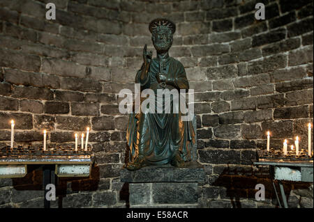 Statue de St Pierre à St Peters église médiévale, Porto Venere, Italie Banque D'Images