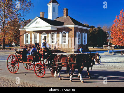 Tour de calèche, Colonial Williamsburg, Virginia Banque D'Images