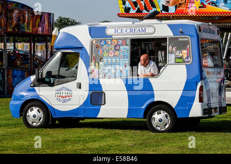 Une glace van au Festival de Brentwood. Banque D'Images