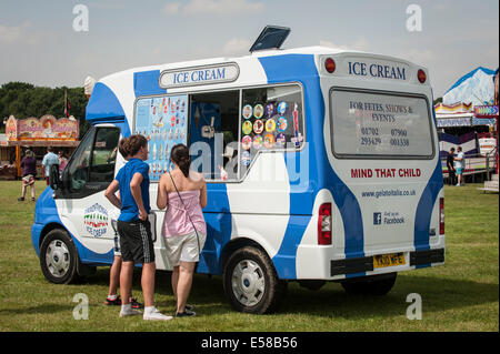 Une glace van au Festival de Brentwood. Banque D'Images