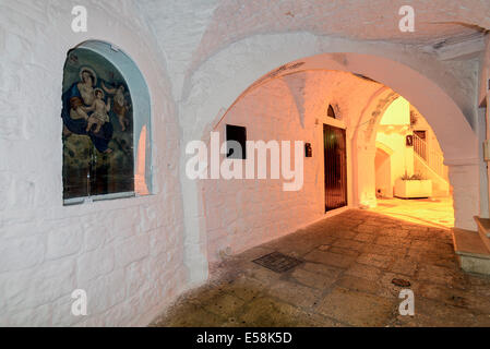 Italie Puglia Puglia Valle d'Itria Cisternino la vieille ville Banque D'Images