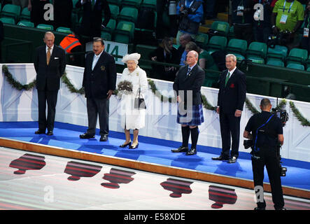 Glasgow. 23 juillet, 2014. La Grande-Bretagne La reine Elizabeth II (3ème L) assiste à la cérémonie d'ouverture de la cérémonie d'ouverture des XX Jeux du Commonwealth au Celtic Park à Glasgow le 23 juillet 2014. Credit : Han Yan/Xinhua/Alamy Live News Banque D'Images