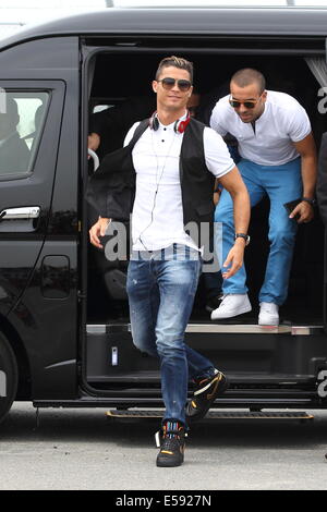 Aichi, Japon. 23 juillet, 2014. Joueur de football portugais Cristiano Ronaldo arrive à l'aéroport international de Chubu Centrair à Aichi, au Japon. Ronaldo a visité pour Nagoya MTG Beauté athlétique promotion. Credit : AFLO Co.,Ltd/Alamy Live News Banque D'Images