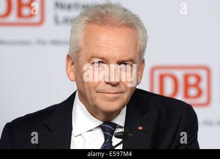 Berlin, Allemagne. 24 juillet, 2014. Président directeur général de Deutsche Bahn (DB) Ruediger Grube au cours de la réunion mi-DB conférence de presse à Berlin, Allemagne, 24 juillet 2014. Photo : RAINER JENSEN/dpa/Alamy Live News Banque D'Images