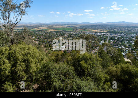 Voir plus de Tamworth, accueil de la guitare d'Or' de Oxley Belvédère panoramique. Banque D'Images