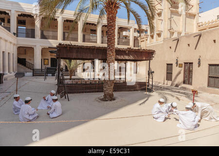 Dubaï, Émirats arabes unis - 9 novembre : Ancienne école islamique, village du patrimoine le 9 novembre 2013. C'est le plus grand musée historique de Duba Banque D'Images