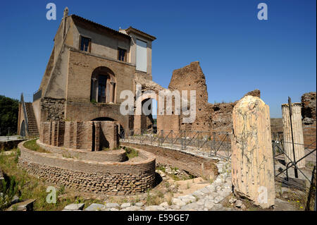 Italie, Rome, Palatin Hill, Domus Flavia, nymphée elliptique Banque D'Images