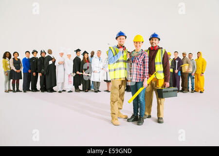 Portrait d'ouvriers du bâtiment en face de la main-d'œuvre Banque D'Images