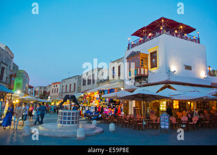 Everon Martyron square, old town, Rhodes, l'île de Rhodes, Dodécanèse, Grèce, Europe Banque D'Images