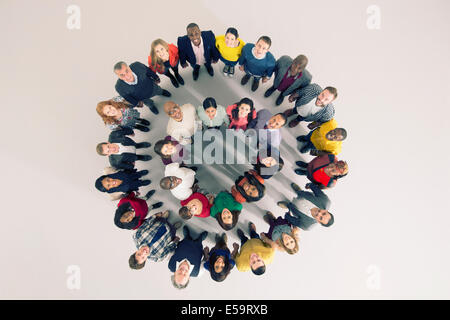 Portrait de foule diversifiée en caucus Banque D'Images