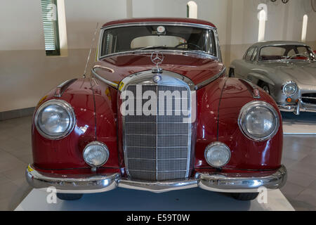 Mercedes Benz 300 Sedan 1952, Franschhoek Motor Museum, Afrique du Sud Banque D'Images