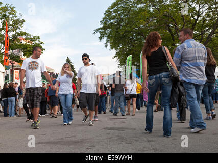 Les gens au Summerfest à Milwaukee, Wisconsin, USA. Banque D'Images