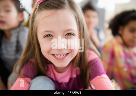 Close up of girl smiling Banque D'Images