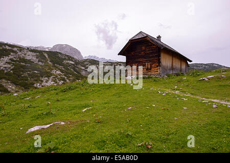 Chalet dans les Alpes Austian sur Krippenstein Banque D'Images