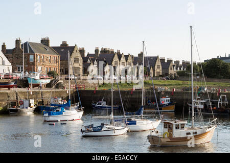 La pêche et la voile dans le port Le port Seton, East Lothian Banque D'Images