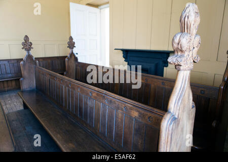 Bancs à la chapelle du xviiie siècle au-dessus de la guérite au Tilbury Fort, Essex, Angleterre, Royaume-Uni. Banque D'Images