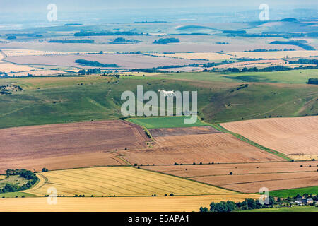 Vue aérienne d'Alton Barnes Cheval Blanc, Milk Hill, près de Pewsey, Wiltshire, Royaume-Uni. JMH6198 Banque D'Images