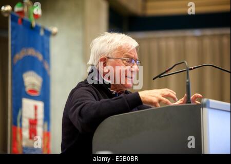 Don Antonio mazzi lugano salle des congrès Banque D'Images