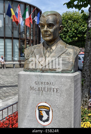 Le Brigadier Général McAuliffe Monument à Bastogne, Belgique Banque D'Images