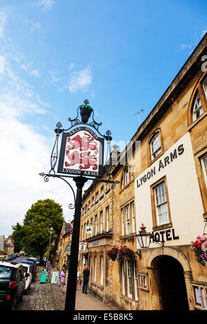 Le 16e siècle Lygon Arms signe, High Street, Chipping Campden, Cotswolds, Gloucestershire, Angleterre, Royaume-Uni Banque D'Images