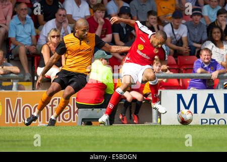 Crewe, Royaume-Uni. 26 juillet, 2014. Pré saison Friendly. Crewe Alexandra contre Wolverhampton Wanderers. Wolverhampton Wanderers avant Leon Clarke en action. © Plus Sport Action/Alamy Live News Banque D'Images