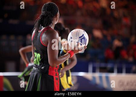 Glasgow, Ecosse, Royaume-Uni. 26 juillet, 2014. Journée des Jeux du Commonwealth 3. Le netball match préliminaire - Sainte-Lucie contre le Malawi. Glasgow, Ecosse, Royaume-Uni. Malawi gagner 69 points de crédit : 28 styles de Neville/Alamy Live News Banque D'Images