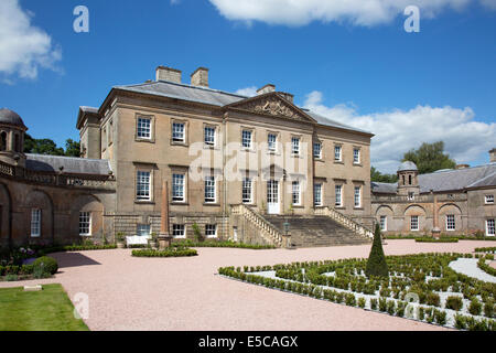 Façade avant de Dumfries House près de Cumnock, Ayrshire, Scotland, UK. Banque D'Images