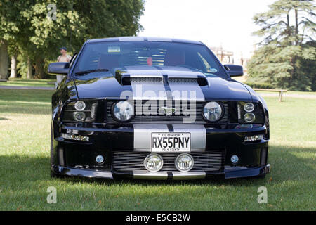 American Classic Ford Mustang garée sur une showground en Angleterre Banque D'Images