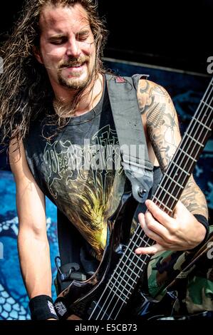 25 juillet 2014 - Toronto, Ontario, Canada - groupe de deathcore américain Suicide Silence fonctionne à l'Amphithéâtre Molson Canadian, à Toronto, dans le cadre de Rockstar energy Mayhem Festival. Membres du groupe : CHRIS GARZA, MARK HEYLMUN, ALEX LOPEZ, DAN KENNY, HERNAN HERMIDA (Image Crédit : © Igor Vidyashev/Zuma sur le fil) Banque D'Images