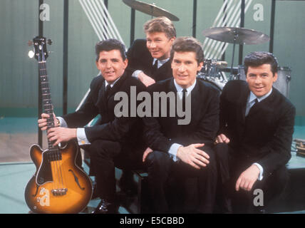 Les chercheurs du groupe pop britannique en 1963. Voir la Description pour les noms. Photo Tony Gale Banque D'Images