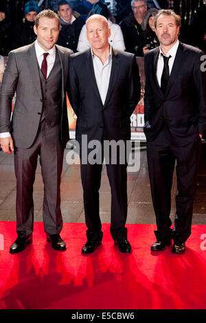 JAI COURTNEY Bruce Willis SEBASTIAN KOCH, UN BON JOUR POUR MOURIR,,, dur, UK, FILM, PREMIERE, Londres, swift-creative.com Crédit Banque D'Images