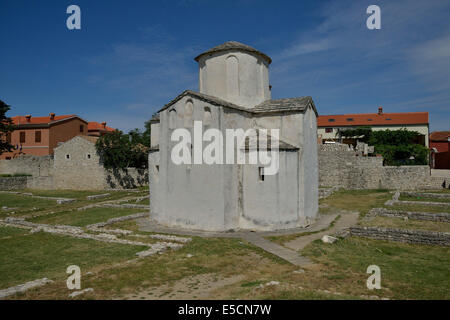 Église de la Sainte Croix ou Crkva svetog Križa, plus petite cathédrale au monde, Nin, comté de Zadar, Croatie Banque D'Images