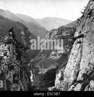 Royaume-uni, Angleterre, Derbyshire, 'Straits de Dovedale, de Reynard's Cave', l'image historique à partir de 1860 Banque D'Images