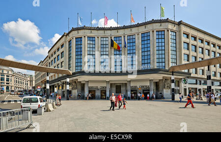 L'extérieur de la gare centrale de Bruxelles le 27 juillet 2014 à Bruxelles, Belgique 2014. Banque D'Images