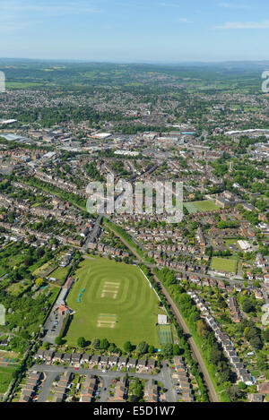 Une vue aérienne de Kidderminster avec le Offmore agricole totale de l'avant-plan et le centre-ville visible. Banque D'Images