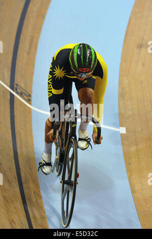 Glasgow, Ecosse, Royaume-Uni. 27 juillet, 2014. Fatehah Mustapa (MAS) au cours de la Sprint femmes finales dans le Vélodrome Sir Chris Hoy, XX, des Jeux du Commonwealth de Glasgow. Crédit : Michael Preston/Alamy Live News Banque D'Images