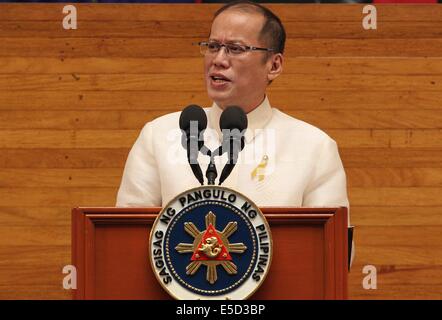 Manille, Philippines. 28 juillet, 2014. Le président philippin Benigno Aquino III livre son cinquième État de la Nation (SONA) au cours de la session conjointe du 16ème Congrès à la Batasang Pambansa à Quezon City, Philippines, le 28 juillet 2014. Le président philippin Benigno Aquino III le lundi son détaillées réalisations du gouvernement dans son SONA après le dépôt de trois plaintes d'impeachment contre lui. © Xinhua/Alamy Live News Banque D'Images