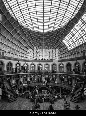 L'intérieur de la Corn Exchange Leeds, Angleterre, Royaume-Uni Banque D'Images